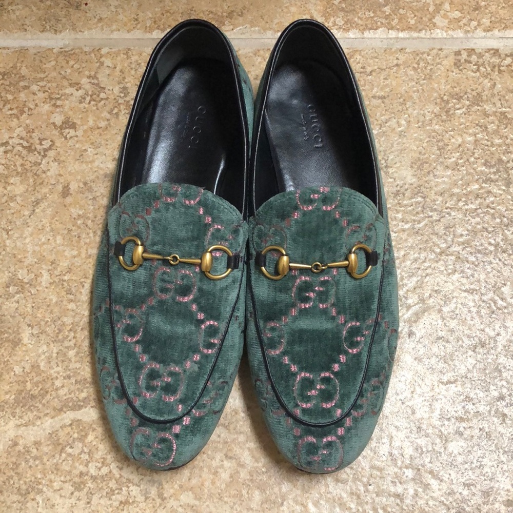 💯 Authentic Gucci GG velvet loafers 38.5